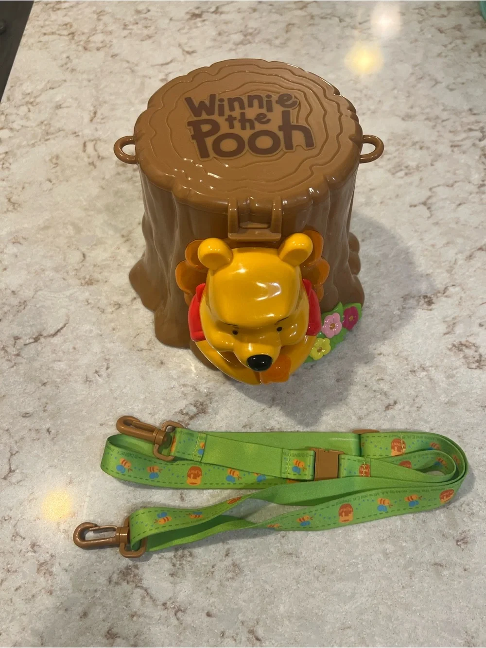 Disney Tokyo Resor Winnie the Pooh Tree Stump Popcorn Bucket